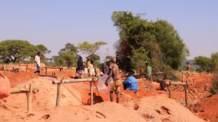 Madagascar villagers take British–Australian mining company to court over contamination