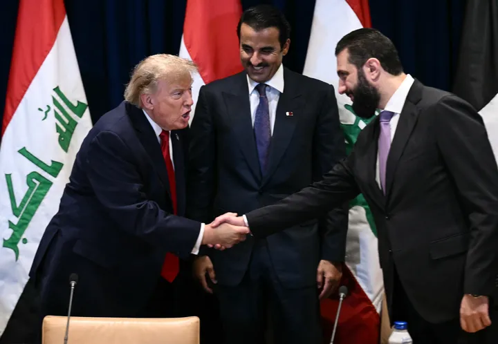 US lifts long-standing ban on arms exports to Syria