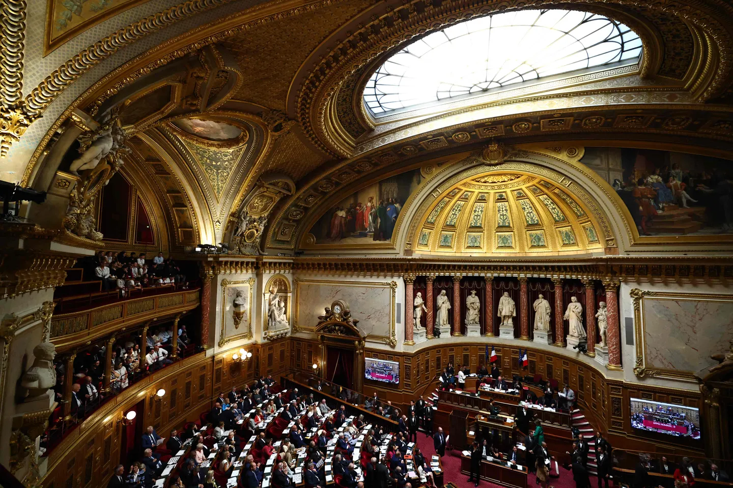 Le Sénat français durcit la loi "casseurs-payeurs"