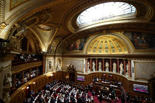 Le Sénat français durcit la loi "casseurs-payeurs"