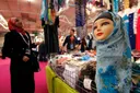 La population de Saint-Denis face à la promesse de Marine Le Pen d'interdire le voile