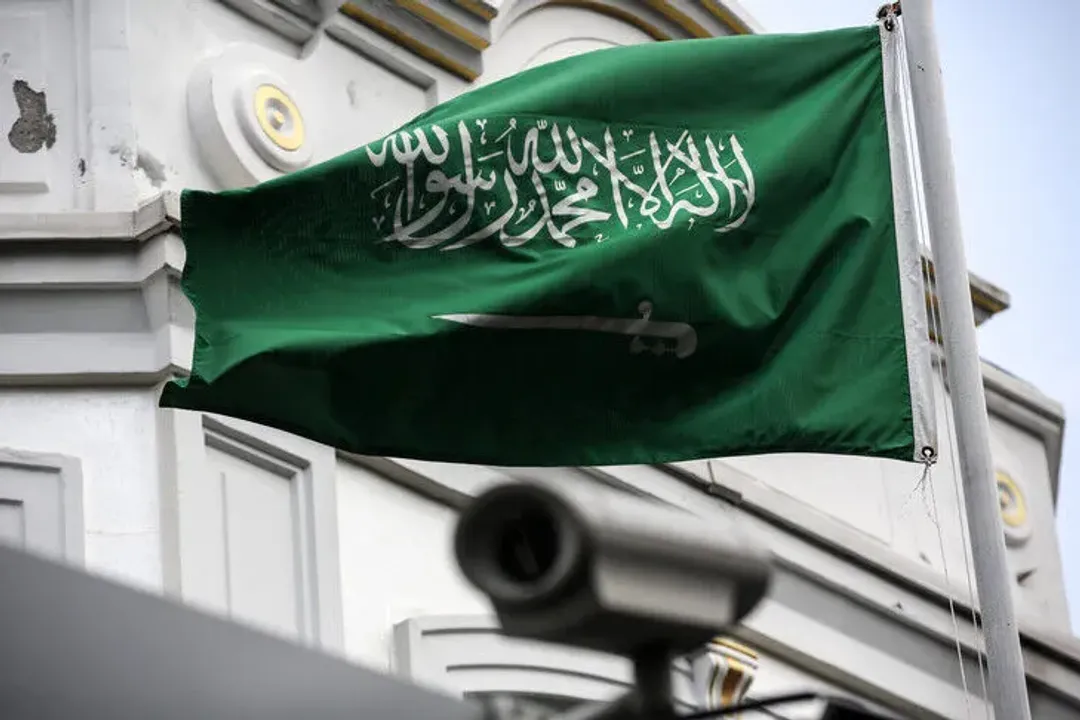 Arabia Saudite mohon raportimet për sulm vetëvrasës në Xhaminë e Madhe në Mekë
