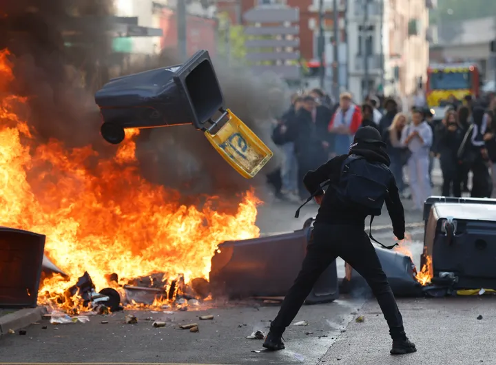 Knapp 2.000 Festnahmen bei Schulprotesten in Frankreich