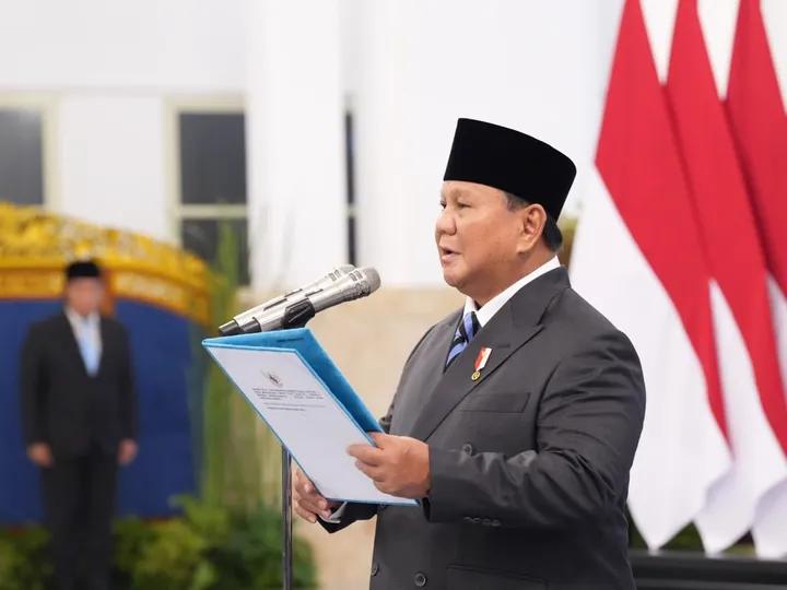 Prabowo lantik 18 pejabat dalam reshuffle Kabinet Merah Putih