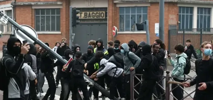 Protesten van middelbare scholieren uit Frankrijk breiden zich uit naar België
