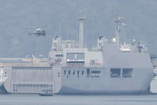 Kapal bawa 1,476 warga Myanmar dari Malaysia tiba di perairan negara asal