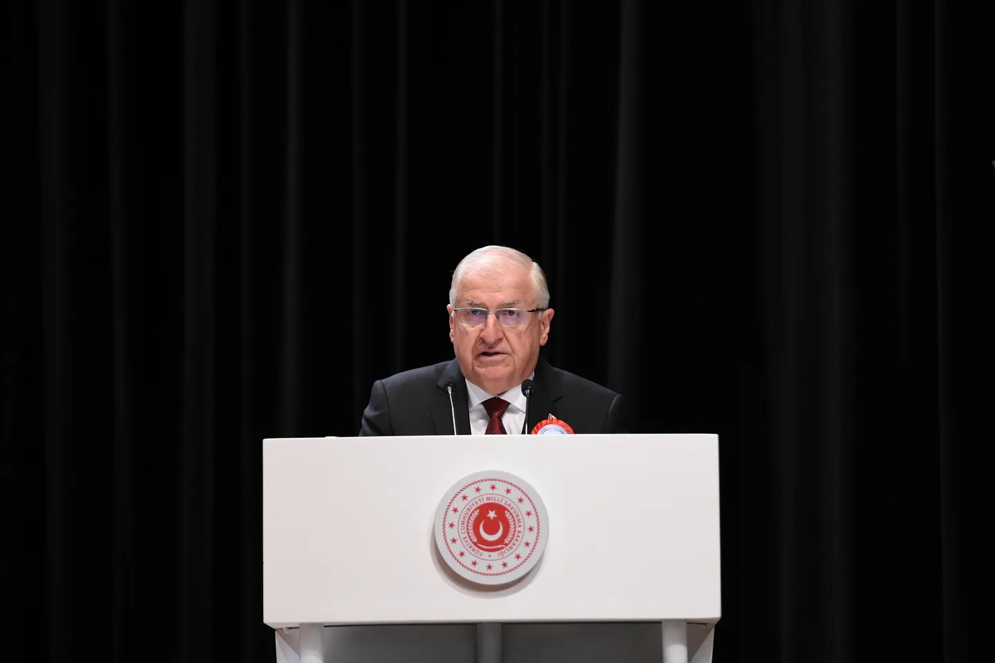 وزير الدفاع التركي: تركيا تستهدف التحول إلى قوة عالمية رائدة في تكنولوجيا الصناعات الدفاعية
