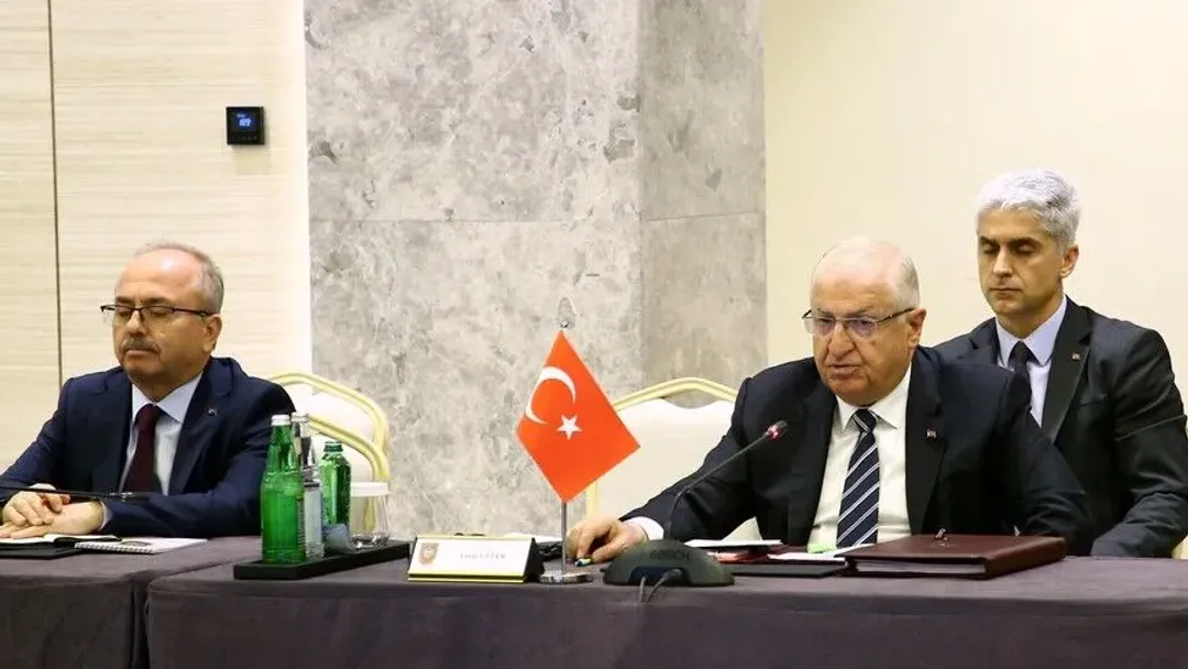 Ministri turk i Mbrojtjes  Kaukazi  i pandashëm nga siguria e Türkiyes  Azerbajxhanit dhe Gjeorgjisë