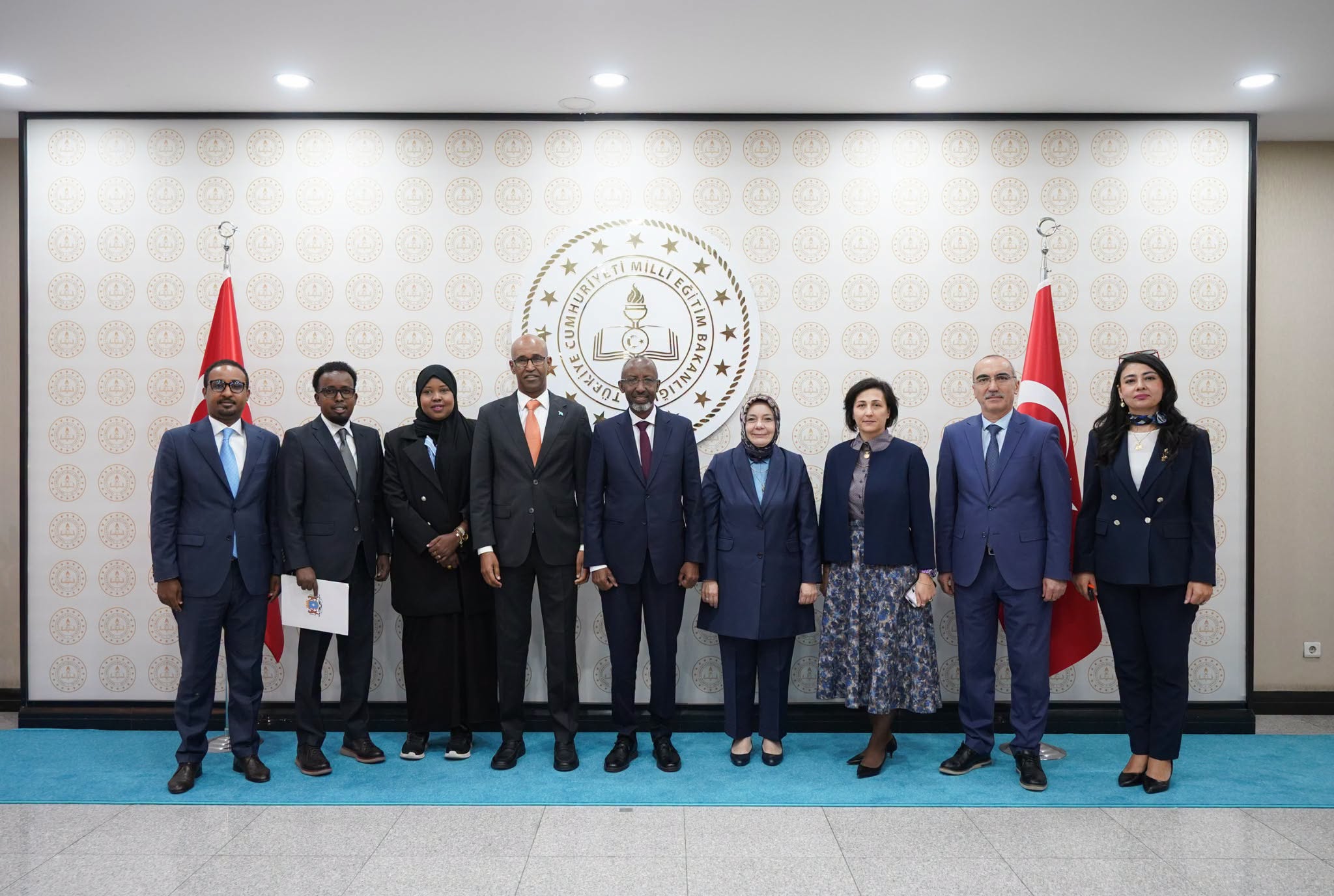 Soomaaliya iyo Turkiga oo ka wada hadlay xoojinta iskaashiga waxbarashada