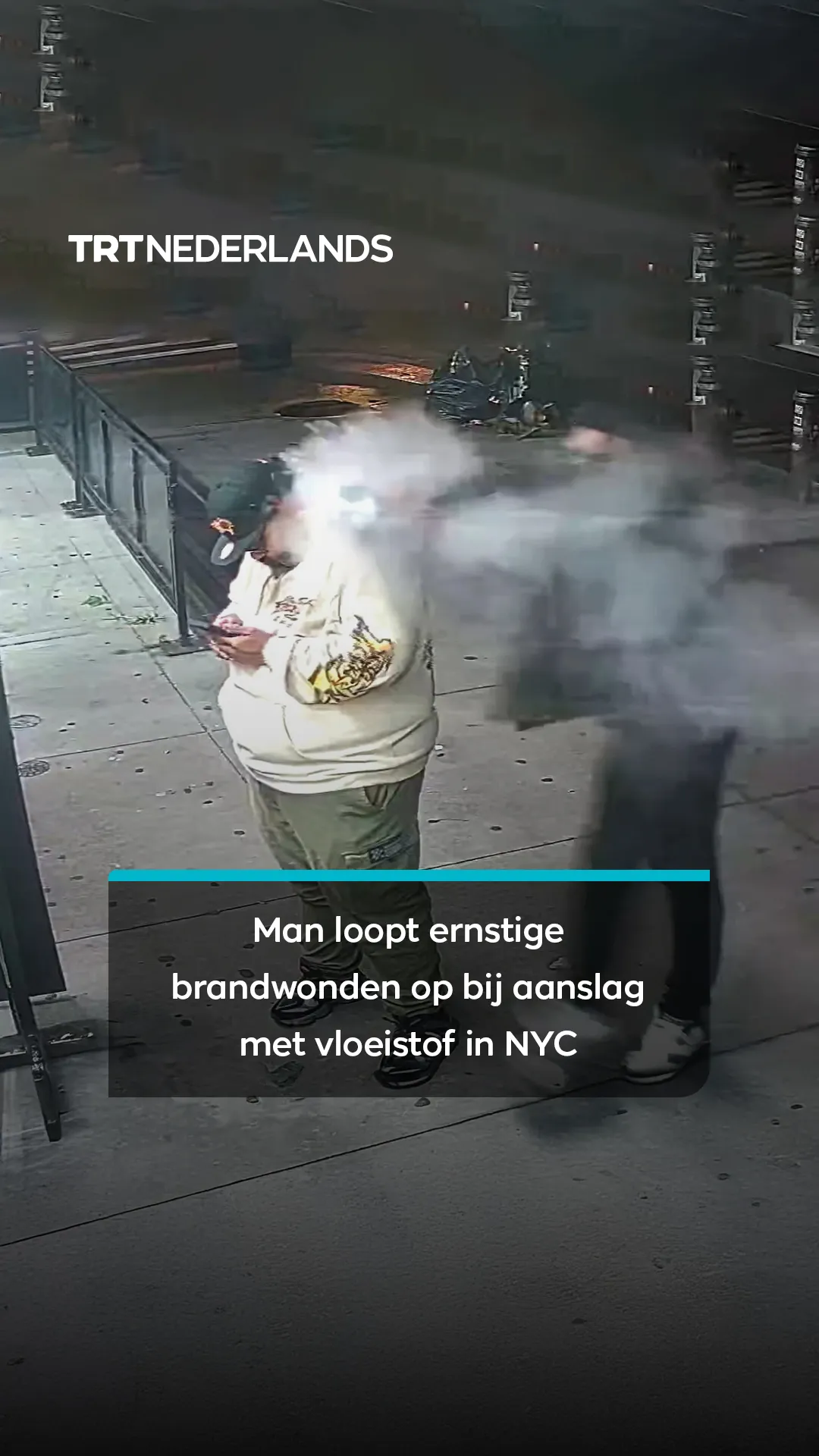 Man loopt ernstige brandwonden op bij aanval met vloeistof buiten restaurant in NYC