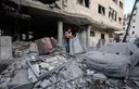 قطاع غزة.. استشهاد 5 فلسطينيين بقصف إسرائيلي لشقة سكنية
