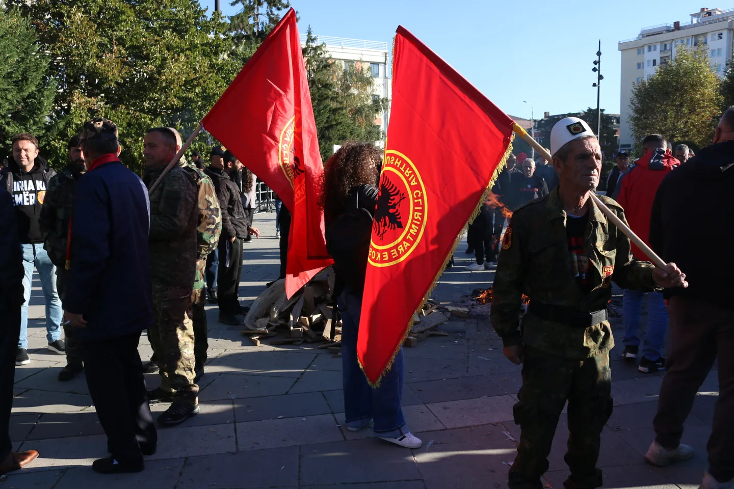 Kosovë, protestë para seancës parlamentare ku pritet të shqyrtohet Ligji për Dhomat e Specializuara