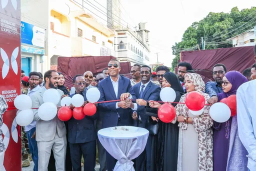 Ra’iisul Wasaare Xamza oo Muqdisho ka Furay Bandhigga Ganacsiga Banaadir