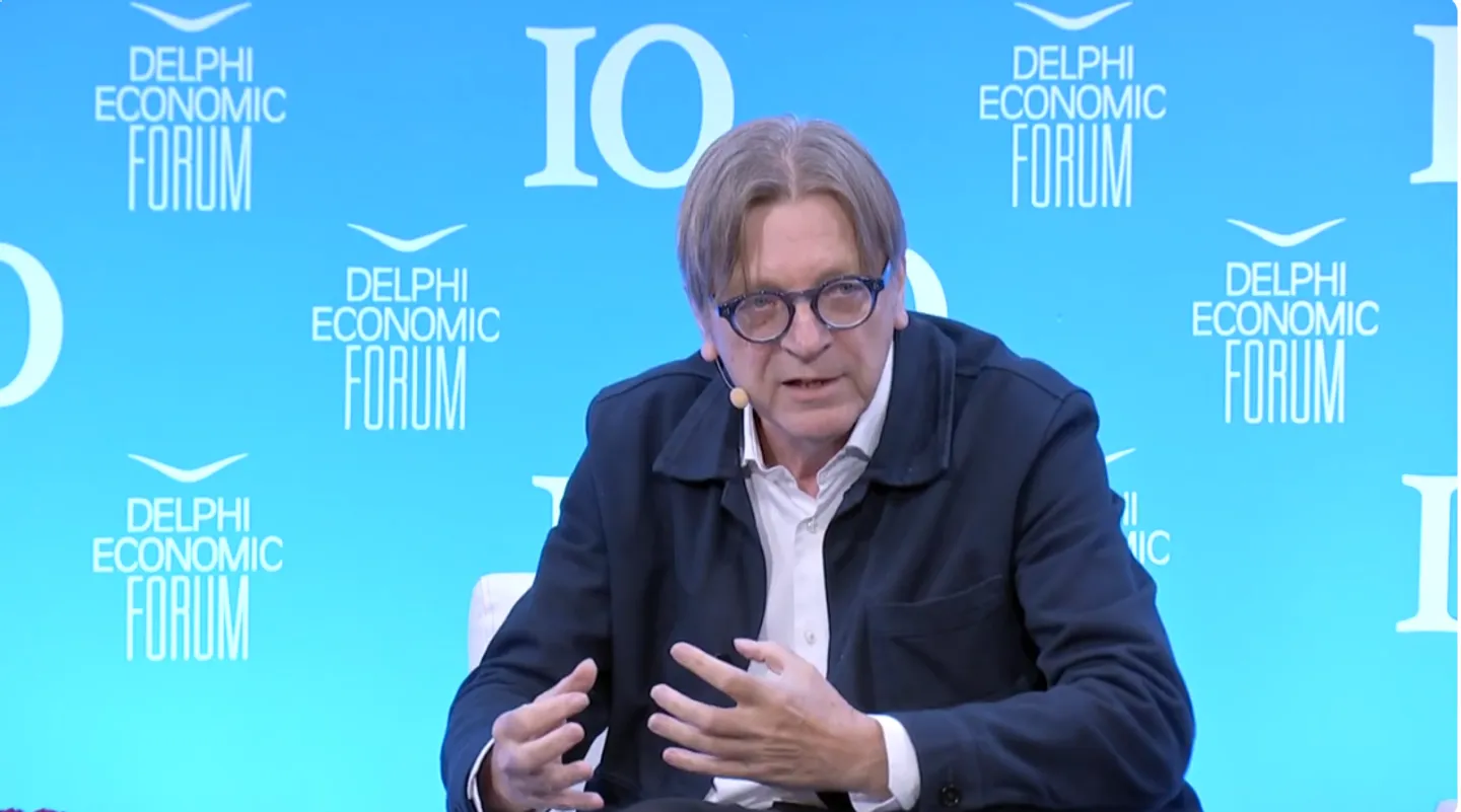 Europees onderzoek naar voormalig premier Guy Verhofstadt over stagebeleid
