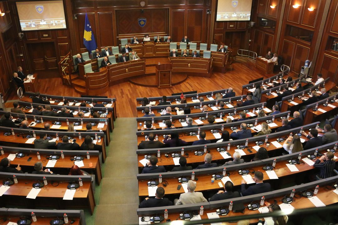 Kosovë  miratohet në lexim të parë Projektligji për ndryshimet e Ligjit për Dhomat e Specializuara