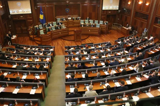 Kosovë, miratohet në lexim të parë Projektligji për ndryshimet e Ligjit për Dhomat e Specializuara