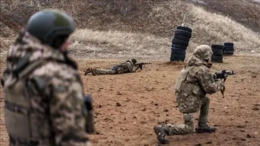 Estonia zhvendos trupat më pranë Rusisë në përgatitje për mbrojtje aktive