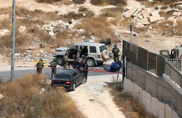 الضفة.. شهيد ومصابون برصاص الاحتلال والمستوطنين وملاحقة فلسطينيين بتهمة "التحريض"