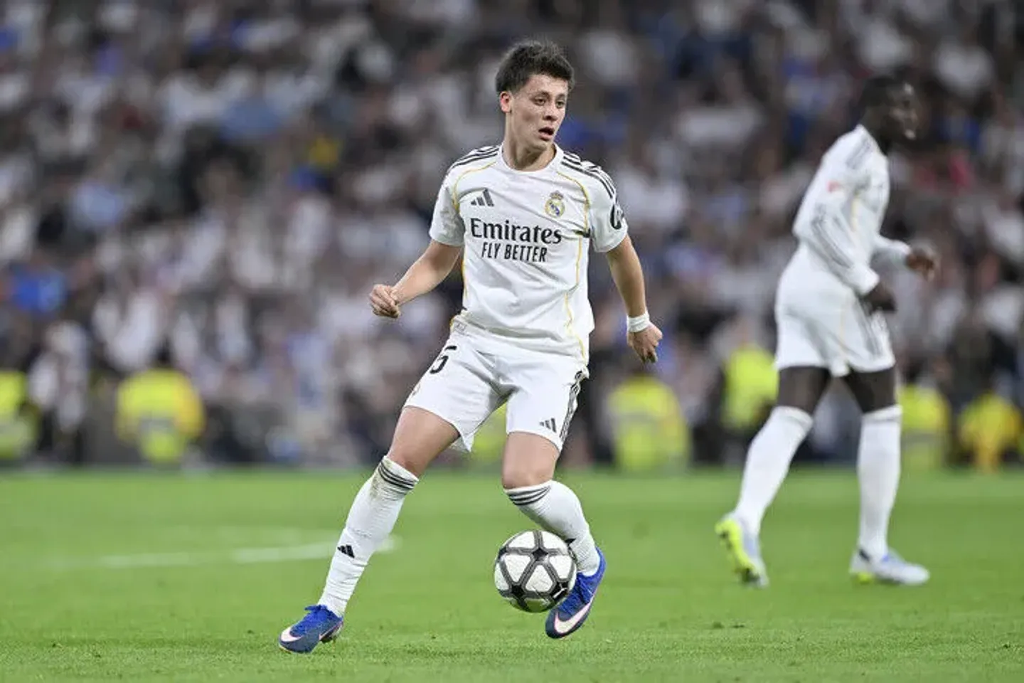 Real Madrid zgjat kontratën e Arda Gulerit deri në vitin 2031