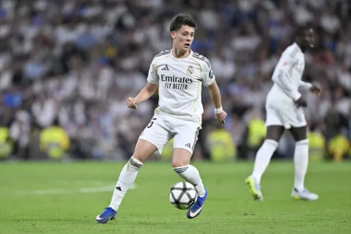 Real Madrid zgjat kontratën e Arda Gulerit deri në vitin 2031