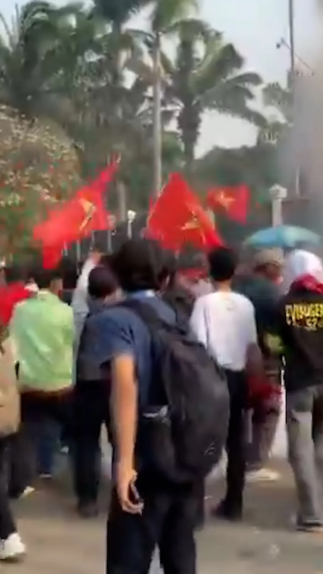 Aksi BEM SI di DPR: Tuntut pendidikan gratis & kesejahteraan guru