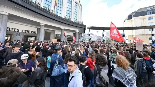 Përshkallëzohen protestat studentore në qytetin belg Liezh mes protestave kundër politikave arsimore