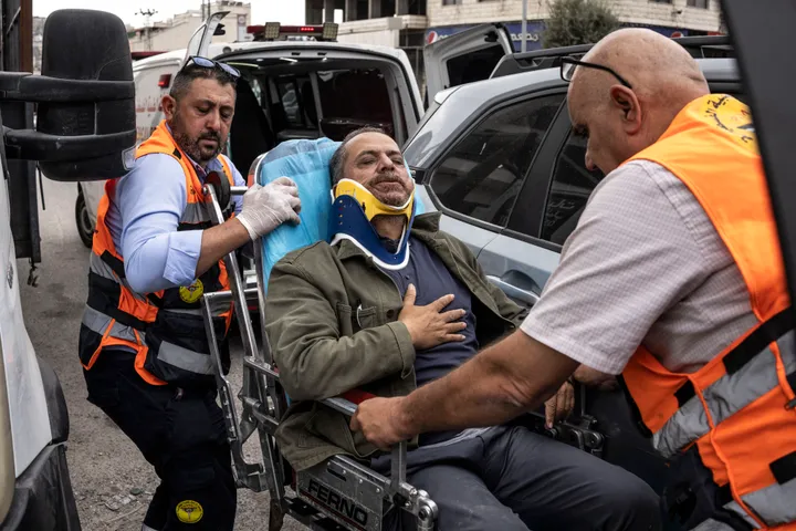 Cisjordanie occupée: un photographe de l'AFP roué de coups par des colons israéliens