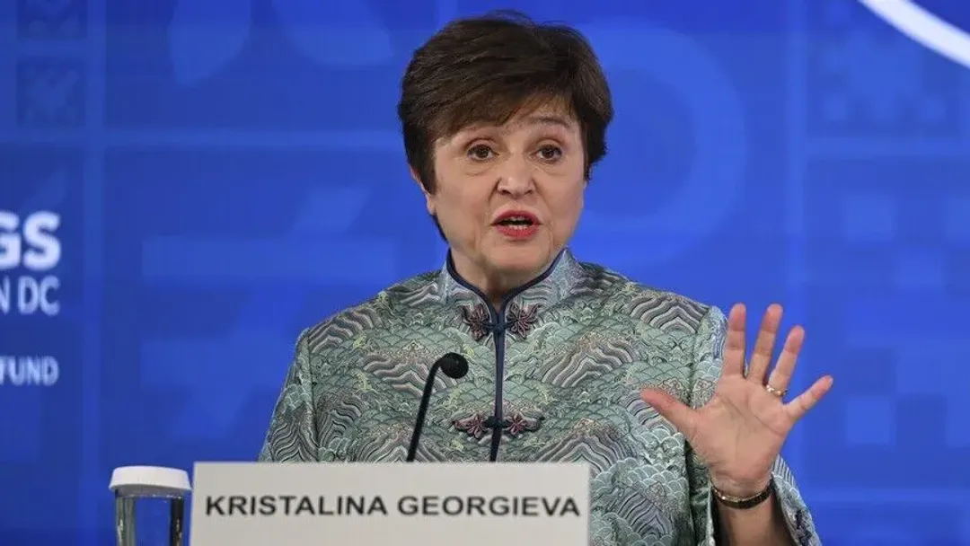 FMN ja  Ekonomia globale përballet me goditje energjetike dhe kërkesë nga IA