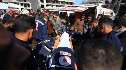 Forcat izraelite vrasin një mjek vullnetar në Gaza, mes shkeljeve të armëpushimit