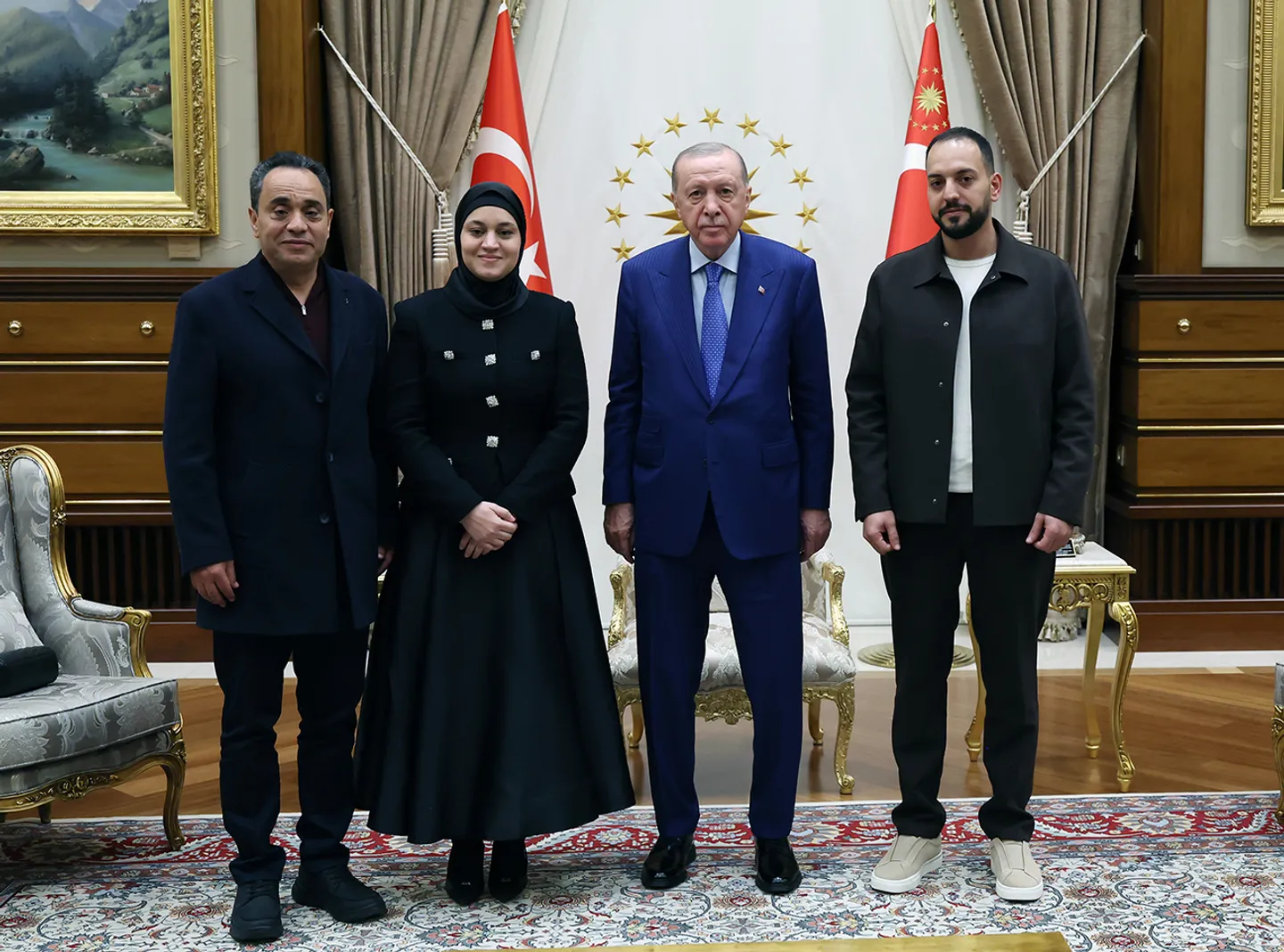Erdogan recibe a la familia de Hind Rajab, símbolo de los niños palestinos asesinados en Gaza