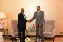Xasan Sheekh iyo Isaias Afwerki oo isla gartay muhiimadda dhowrista madax-bannaanida Soomaaliya