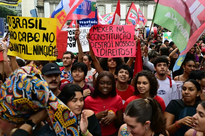 Brazil's Lula and Bolsonaro sharpen campaign strategies ahead of October 25 runoff