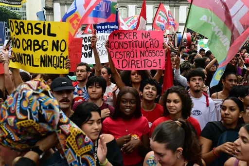 Brazil's Lula and Bolsonaro sharpen campaign strategies ahead of October 25 runoff
