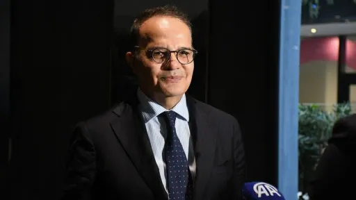 Zëvendësministri i Jashtëm turk zhvillon takime në Tiranë për marrëdhëniet Türkiye-Shqipëri
