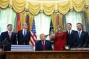 Trump downplays bioweapon link to Russia plague death