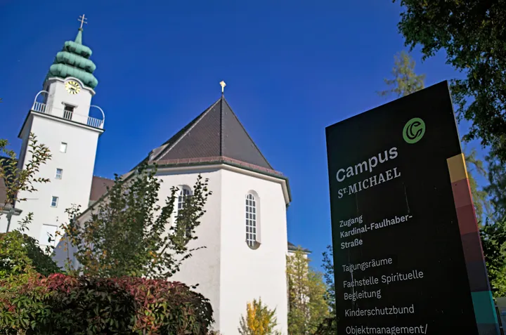 Studie: Gab es Gewalt in katholischem Papst-Internat?
