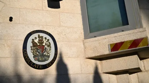 Velika Britanija uklonila natpise s konzulata u Istočnom Jerusalemu nakon isteka roka za zatvaranje