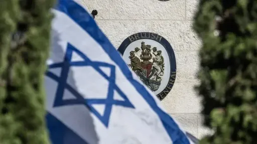 Britania riemërton në mision konsullatën e saj në Kudsin Lindor