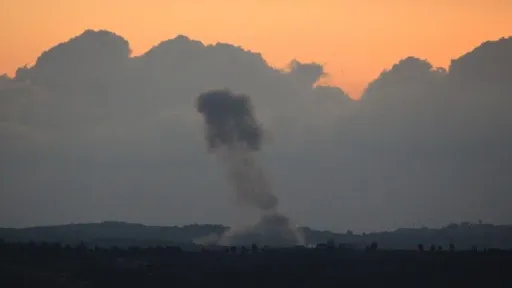 Izraeli bombardon disa zona në jug të Libanit