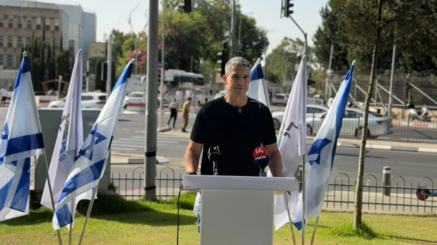הנדל קורא לווינטר לפרוש מגוש נתניהו ולהקים "גוש ציוני" עם המילואימניקים