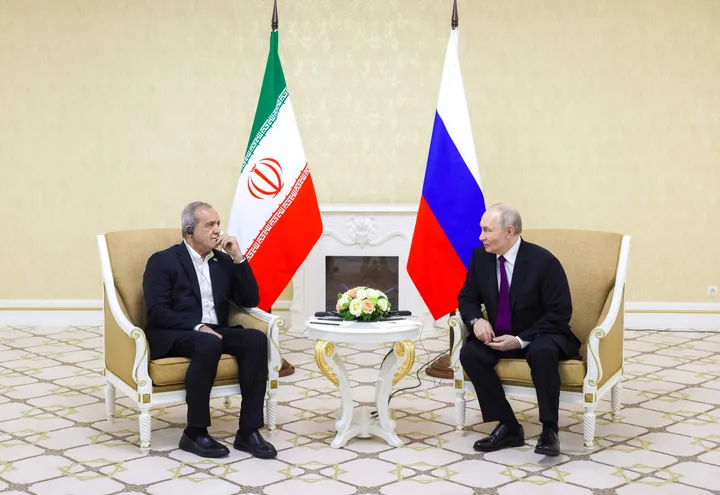 L'Iran et les États-Unis ont échangé de nouvelles propositions de négociations, a annoncé Pezeshkian