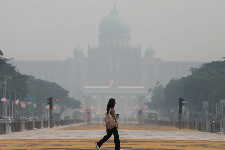 Polusi udara memburuk akibat kabut asap Indonesia, Malaysia tutup sekolah di lima negara bagian