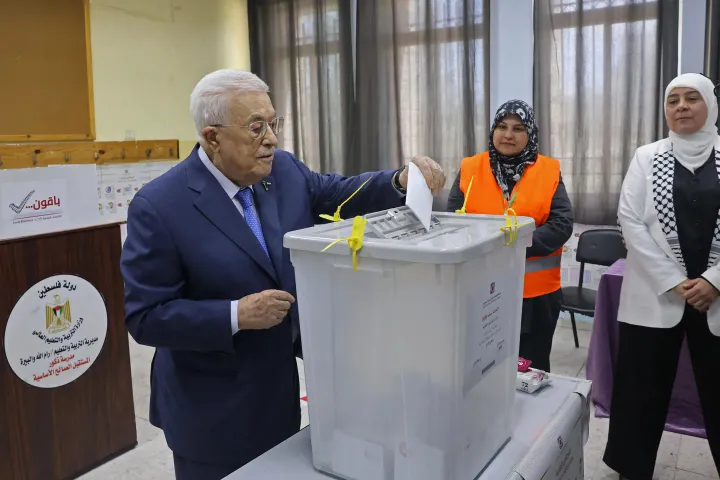 انتخابات مجلس قانون‌گذاری فلسطین به تعویق افتاد
