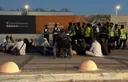 إدانات عربية ودولية واسعة لهجمات الحوثيين على مطار الرياض أسفرت عن قتلى وجرحى