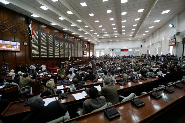 Yemen designates Houthi militia as 'terrorists'