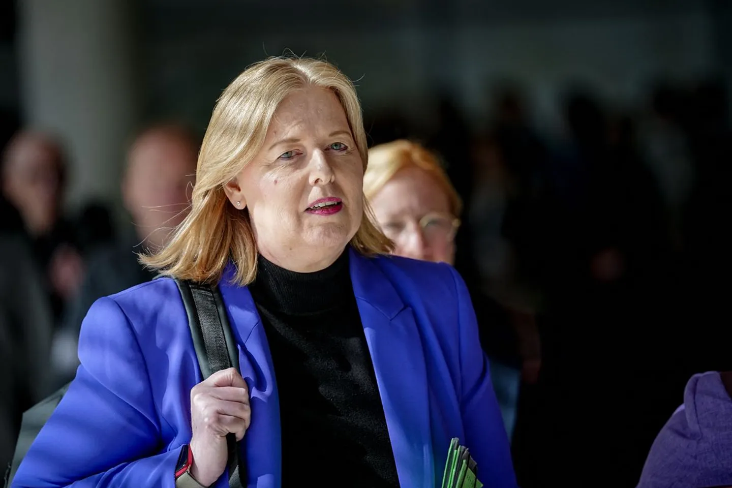 Bas tritt als Parteichefin und Ministerin zurück
