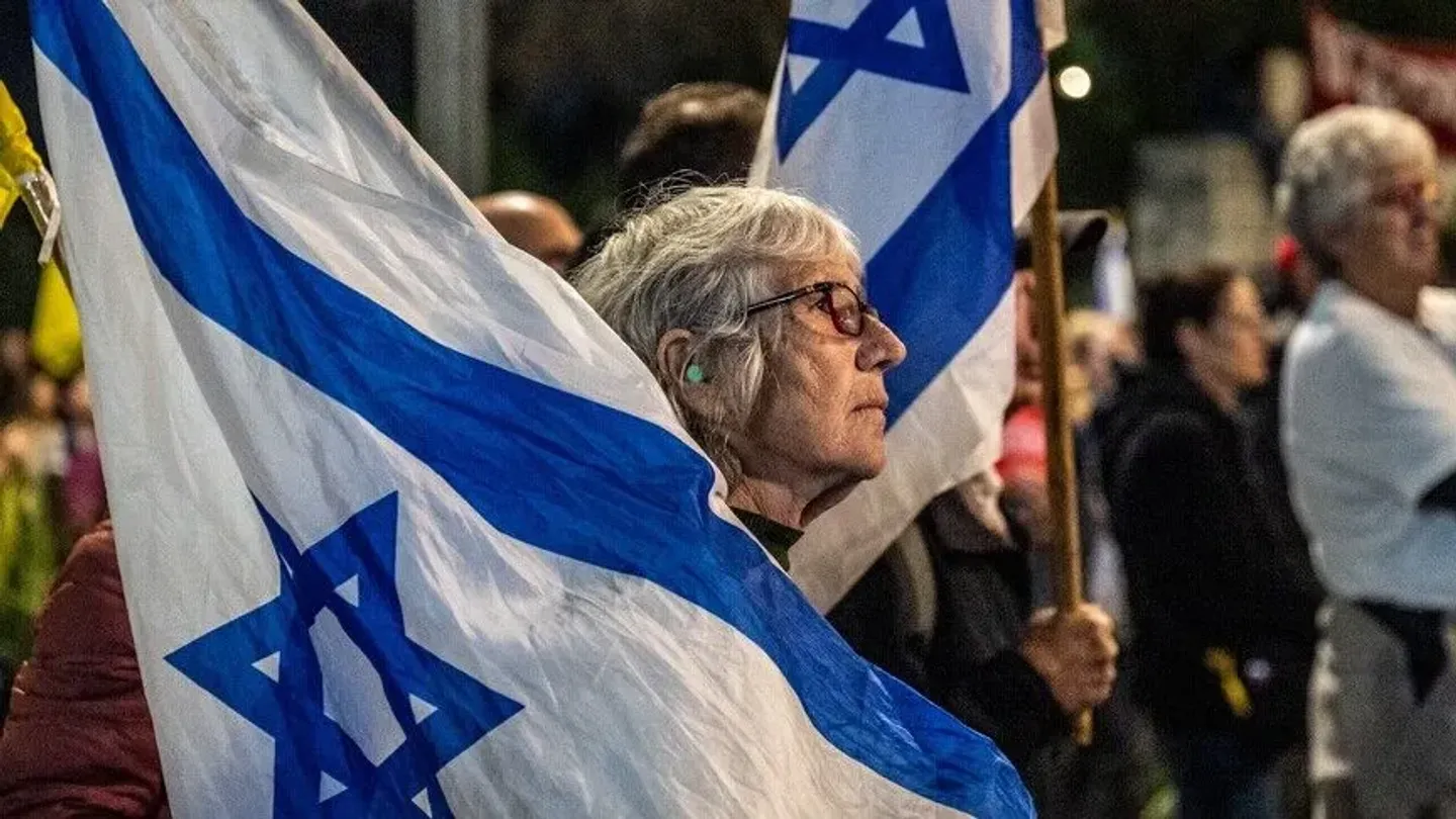 Sondazh: Opozita izraelite kryeson me 18 mandate ndaj bllokut të Netanyahut para zgjedhjeve