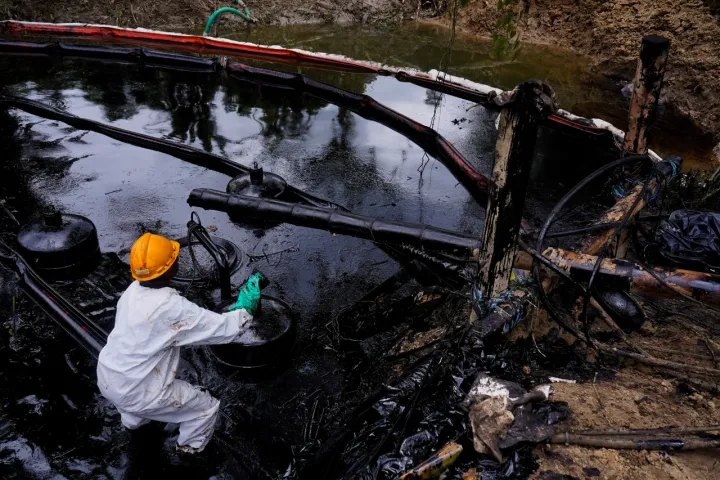 Niger declares 'severe environmental incident' after oil blowout