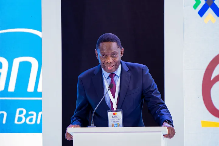Ugandan central bank to hold emergency meeting as shilling falls sharply