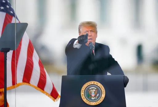BBC потребовала через суд обязать Трампа дать показания по иску на $10 миллиардов